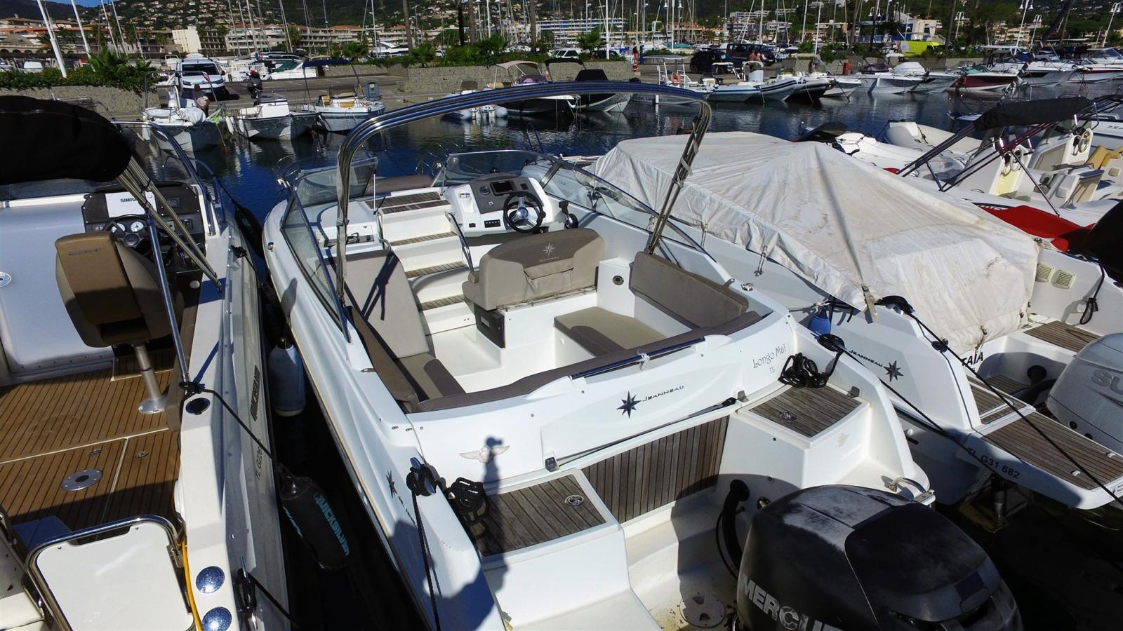 jeanneau Cap camarat 7.5 dc