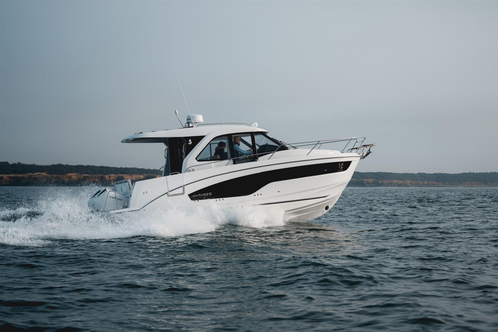 beneteau Antares 9 md.2025