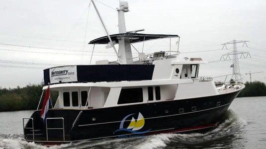 integrity motor yachts Integrity 550 coastal express