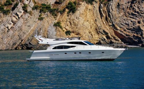Ferretti yachts ferretti 530