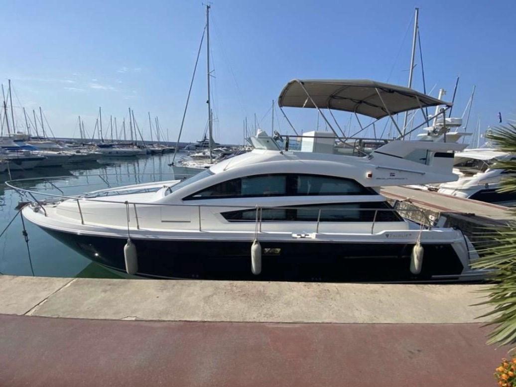 fairline Squadron 42