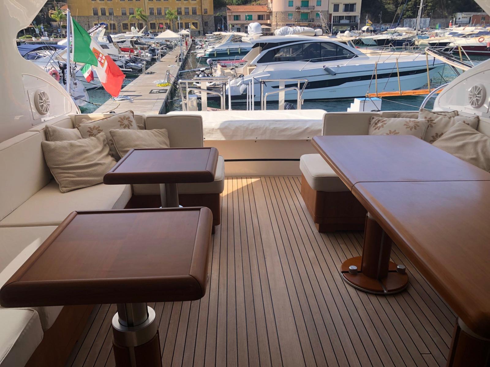 mangusta 72