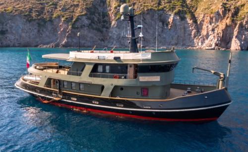 Benetti tugboat