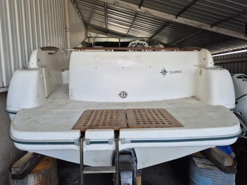 Jeanneau leader 805