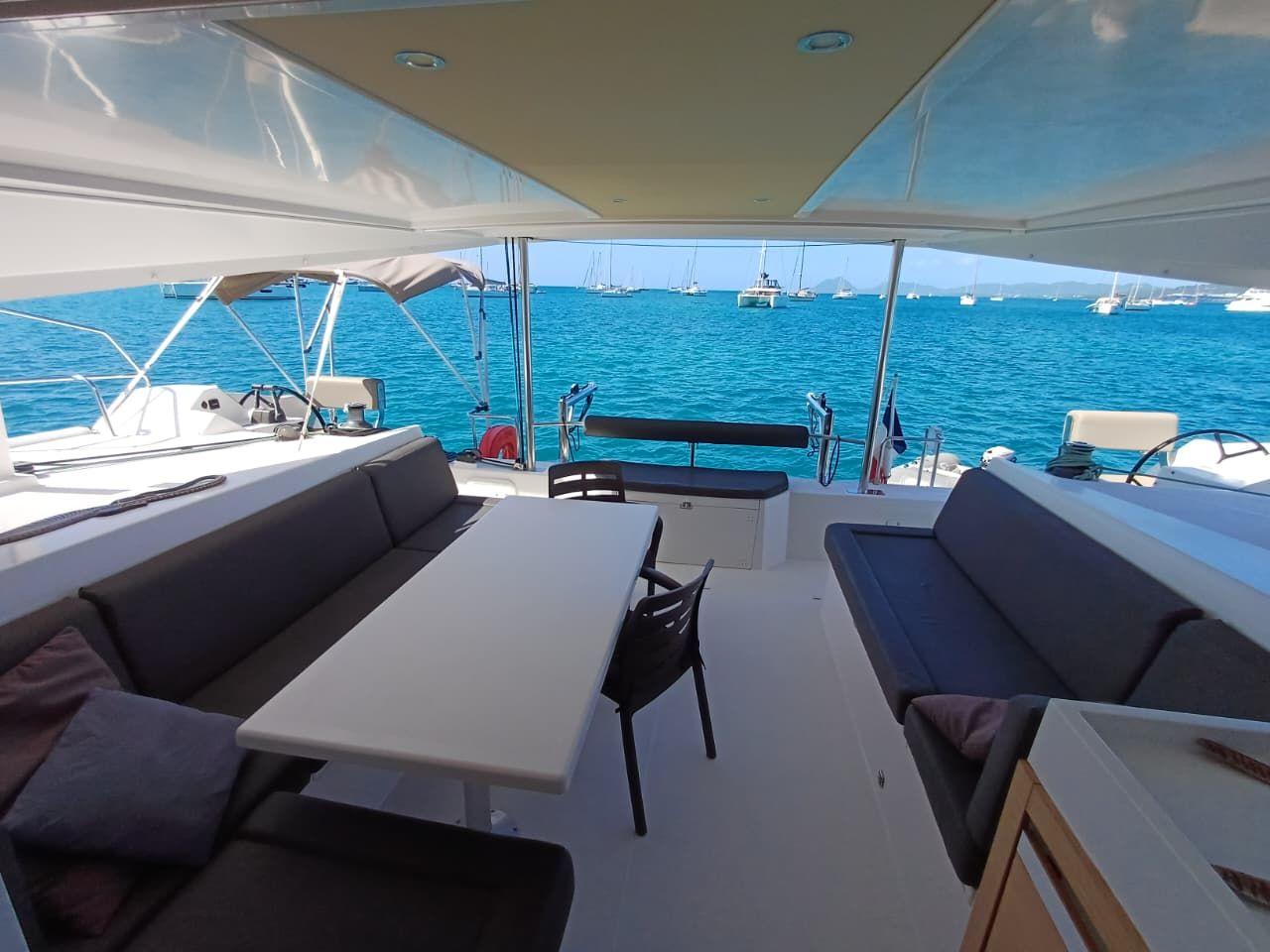nautitech catamaran Open 40