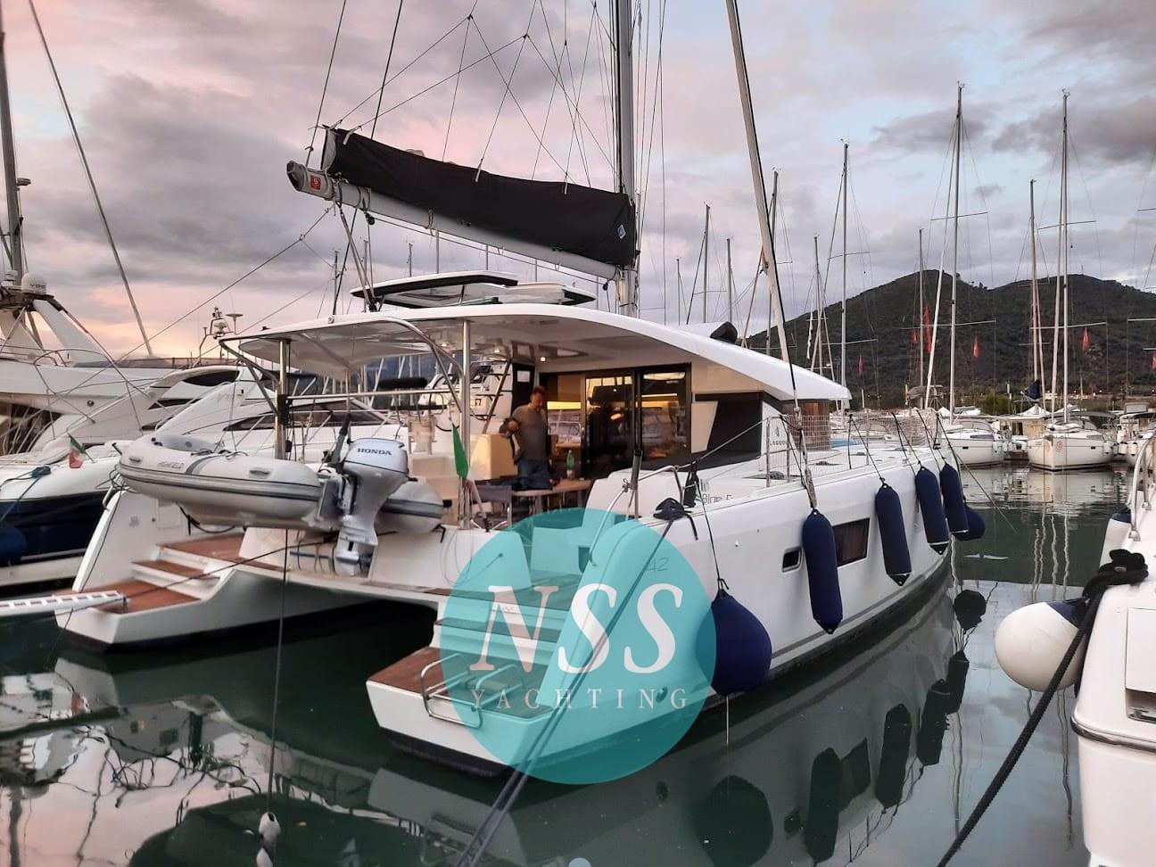 lagoon 42