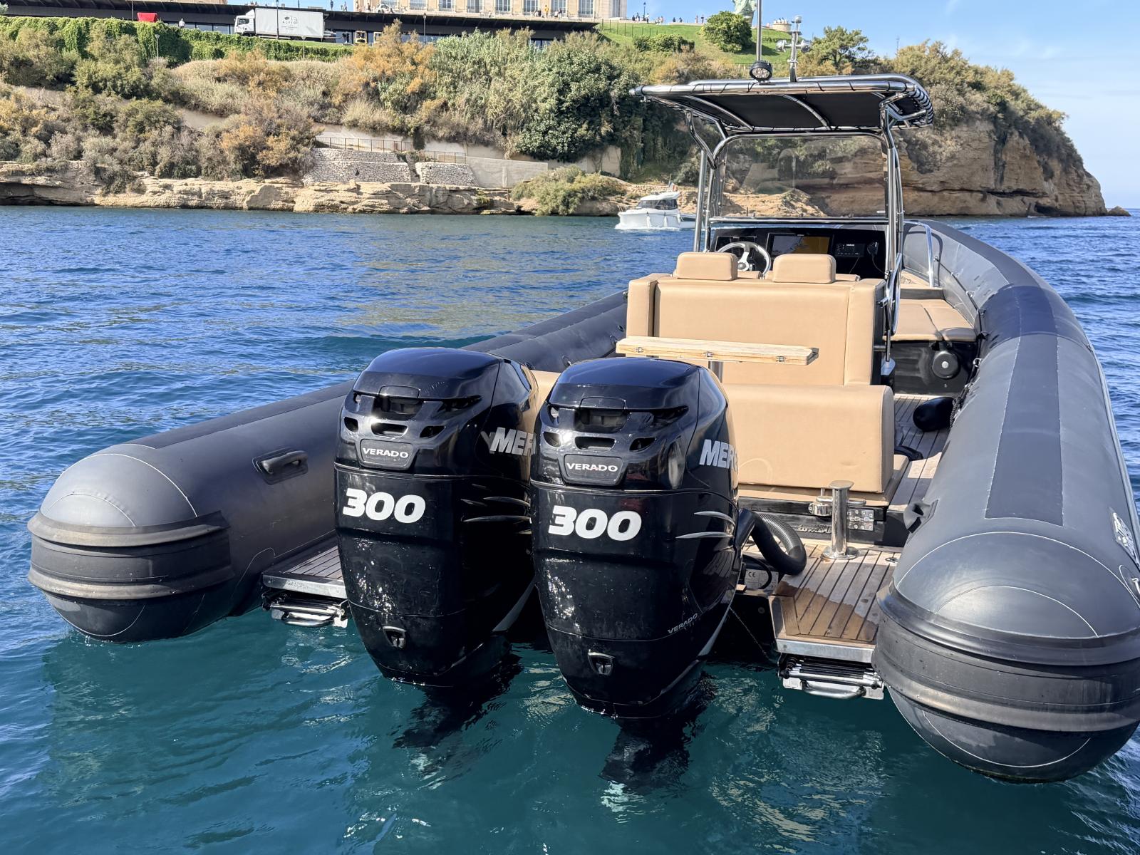 seawater Phantom 300