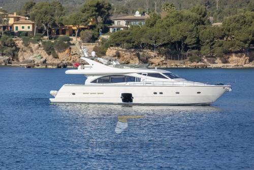 Ferretti yachts ferretti 731