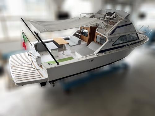 Bertram yacht 28' sf