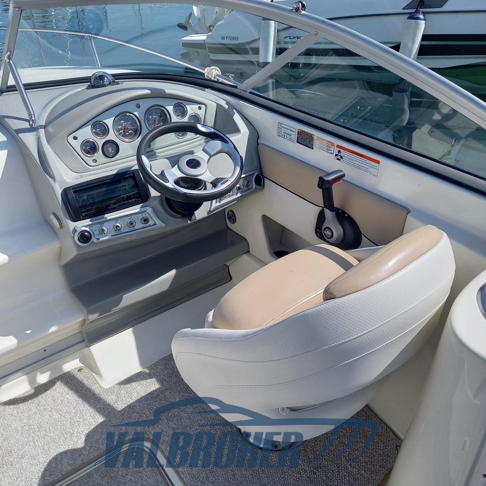 bayliner 702 cuddy