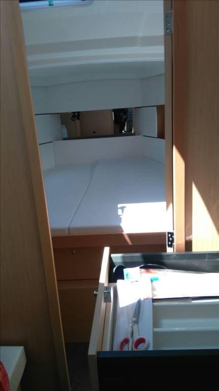 beneteau Oceanis 38