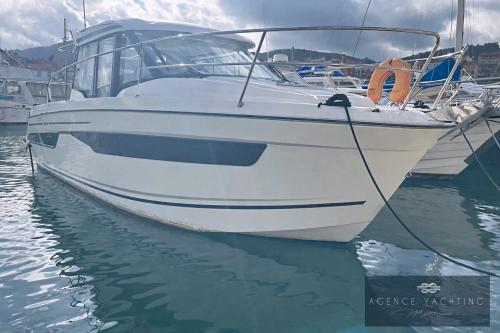 Jeanneau merry fisher 895