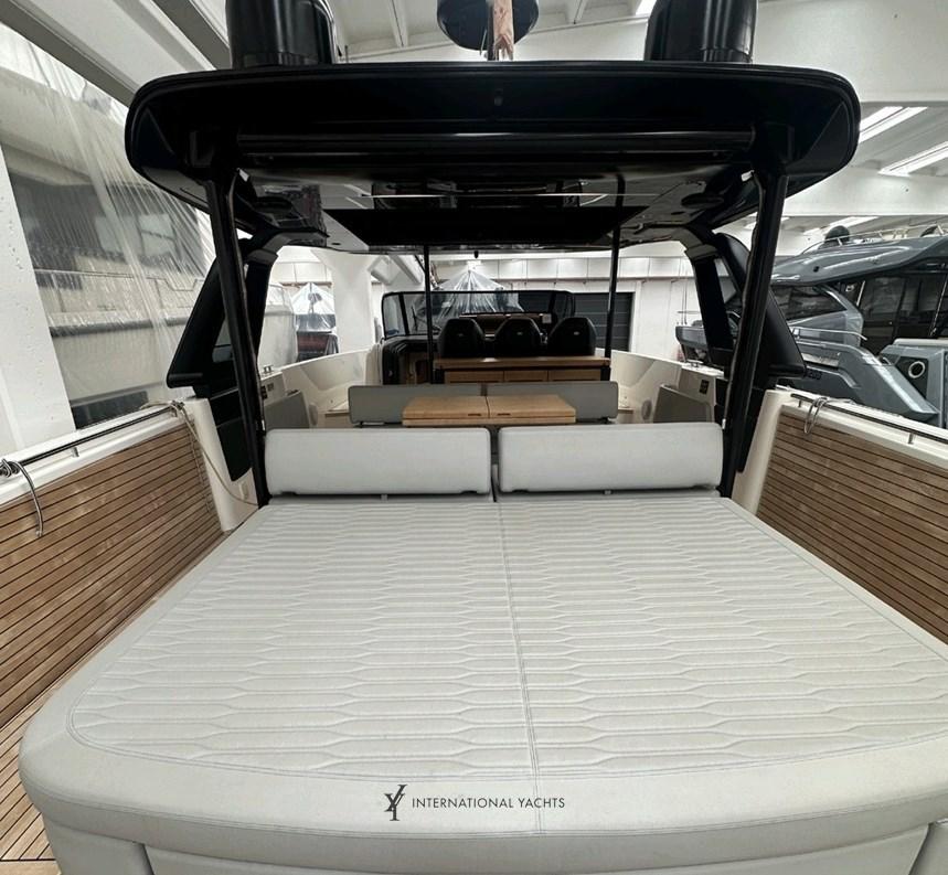 cranchi A46 luxury tender