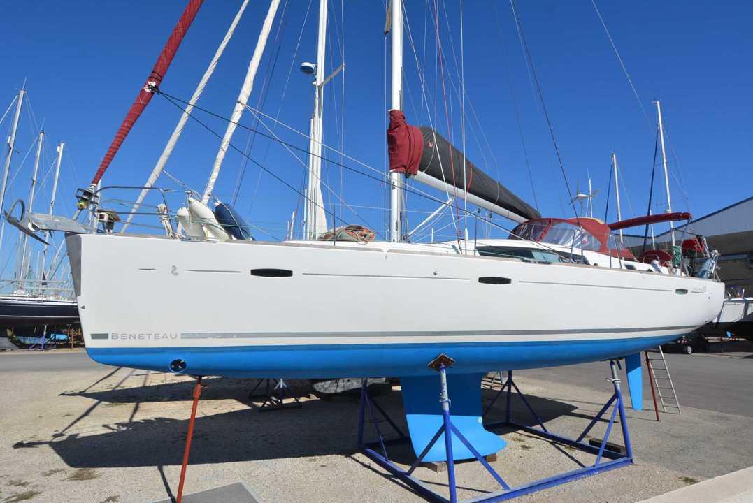 beneteau Oceanis 43