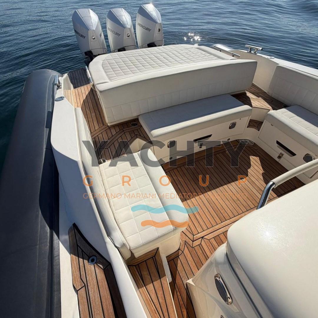 nuova jolly Prince 38 sport cabin