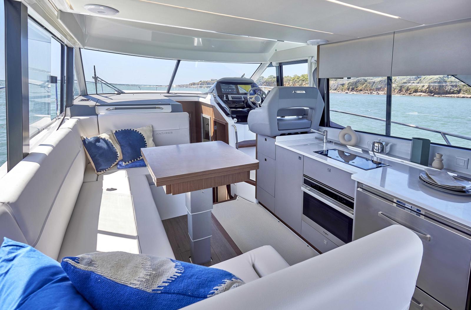 beneteau Antares 12
