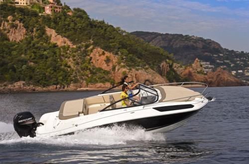 bayliner Vr 5 cuddy hb