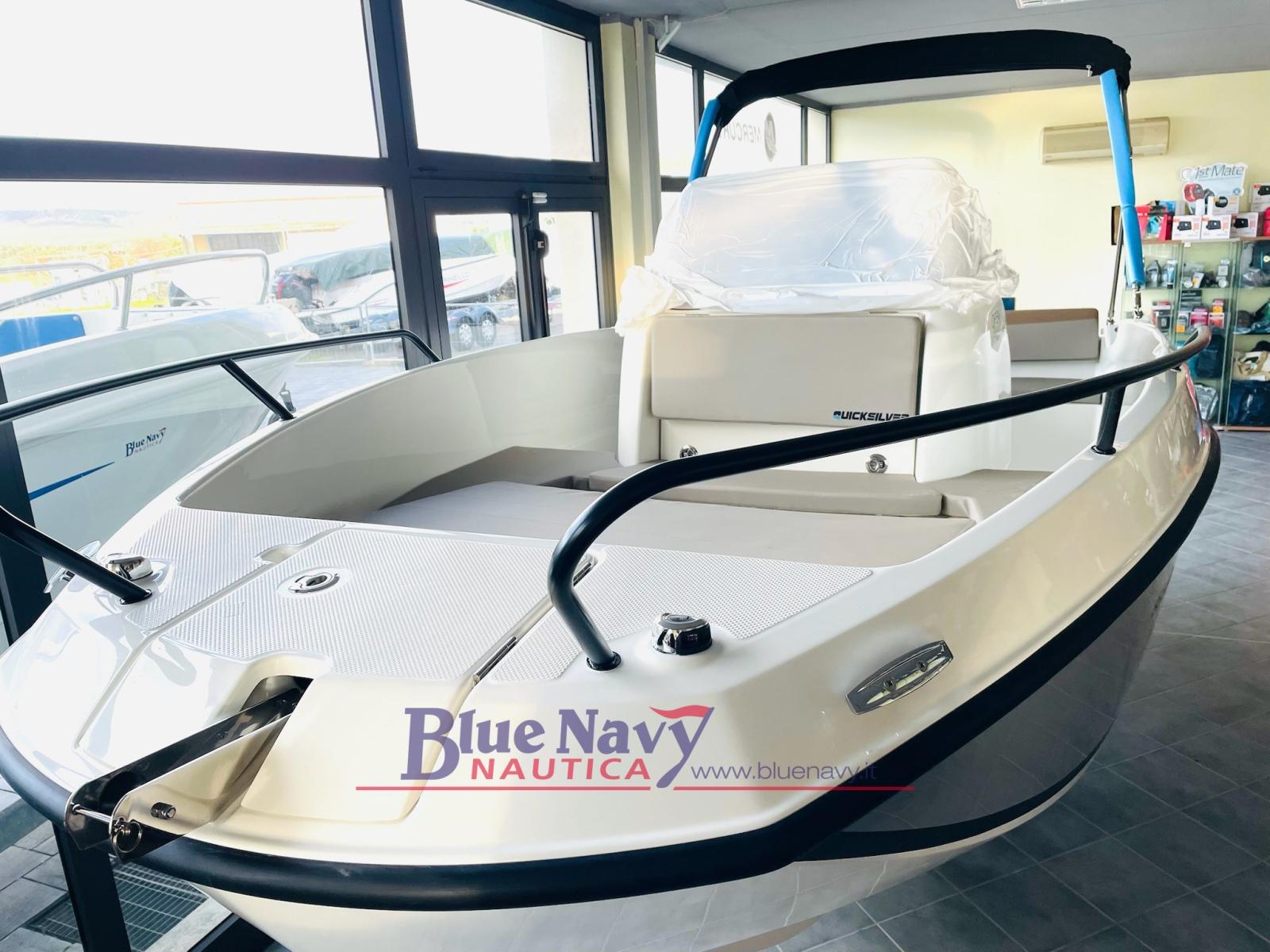 quicksilver 555 open (5,84mt)-pronta consegna