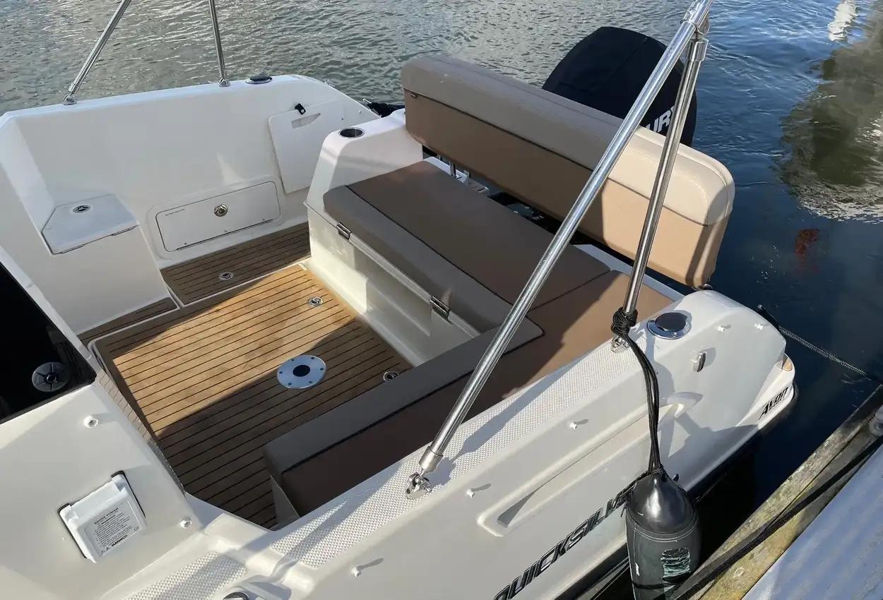 quicksilver 675 weekend