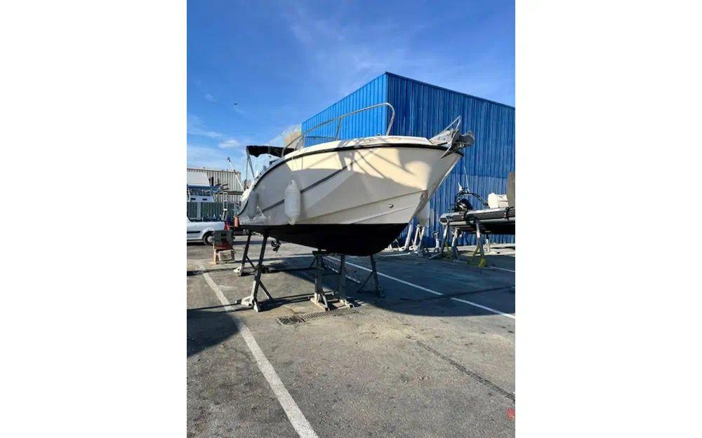 quicksilver Activ 755 open