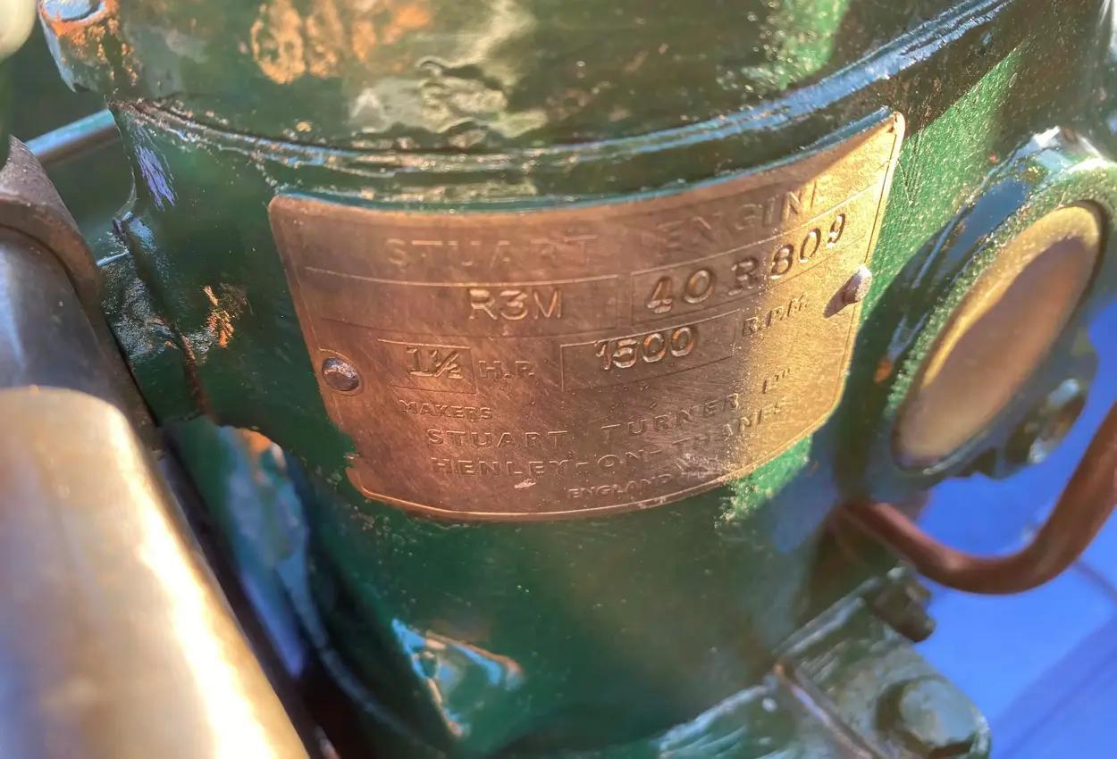 classic mahogany punt Classic mahogany punt