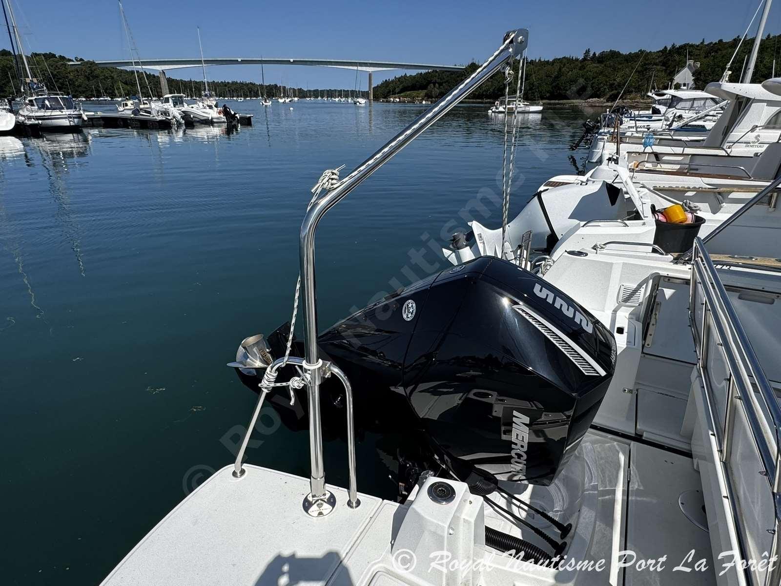 beneteau Antares 8 ob