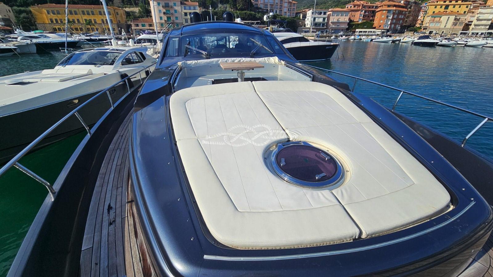 pershing 80