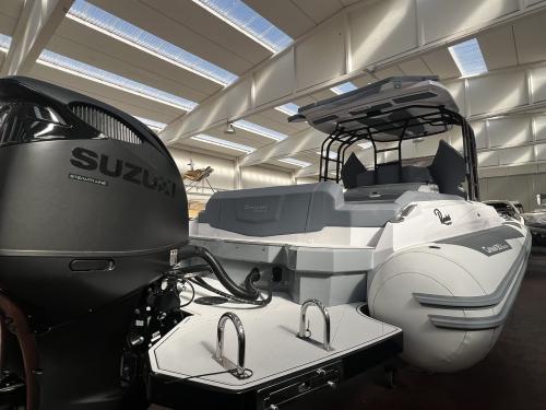 Ranieri international cayman 38 excutive