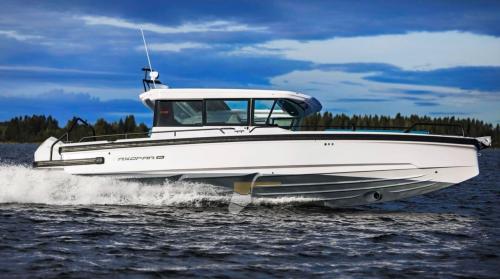 Axopar 28 cabin