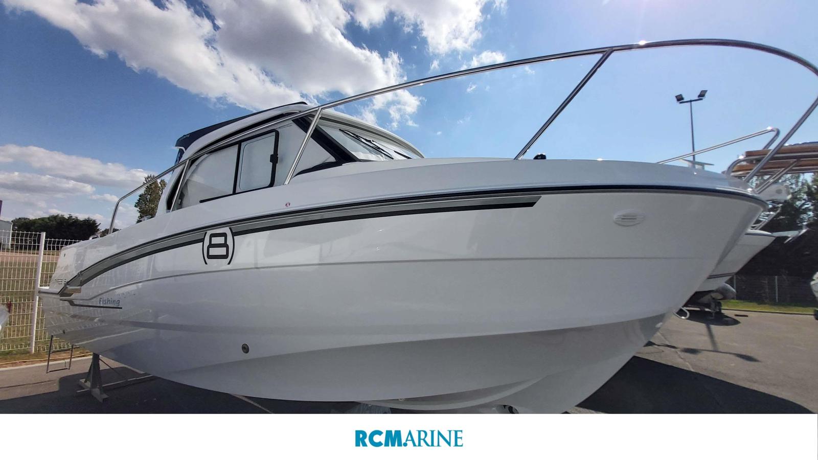 beneteau Antares 8 ob v2 fish