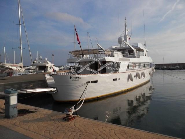 Camper & nicholson 40