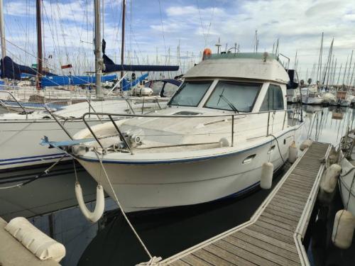 beneteau Antares 905 fly