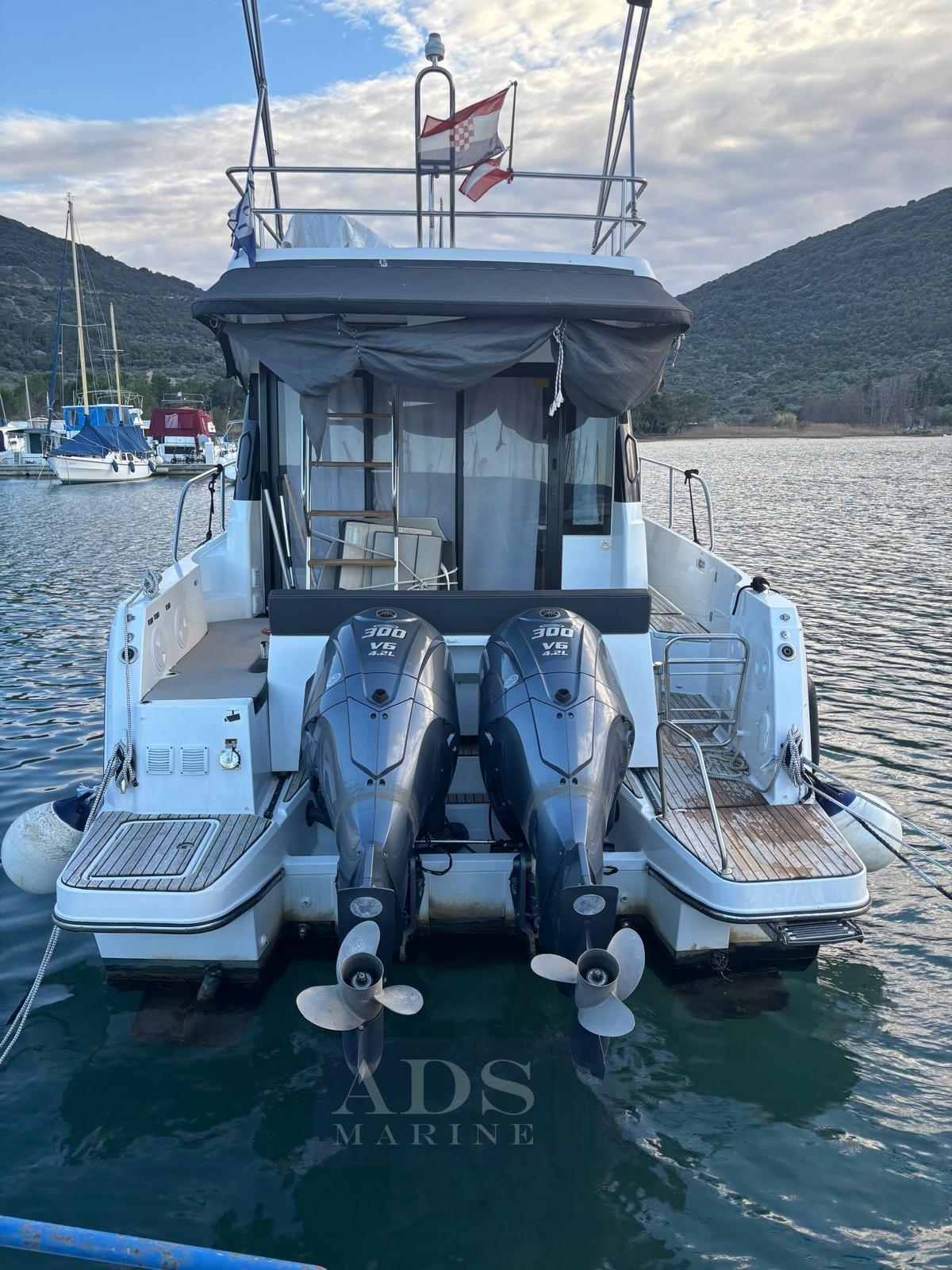 jeanneau Merry fisher 1095 fly