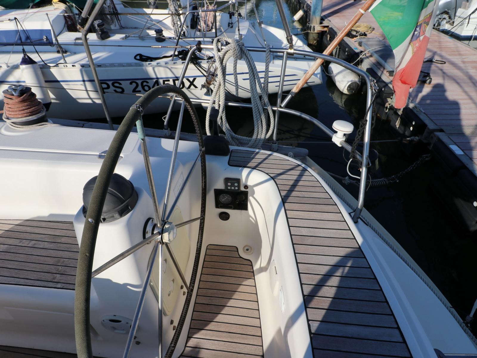bavaria yachts 44 cruiser