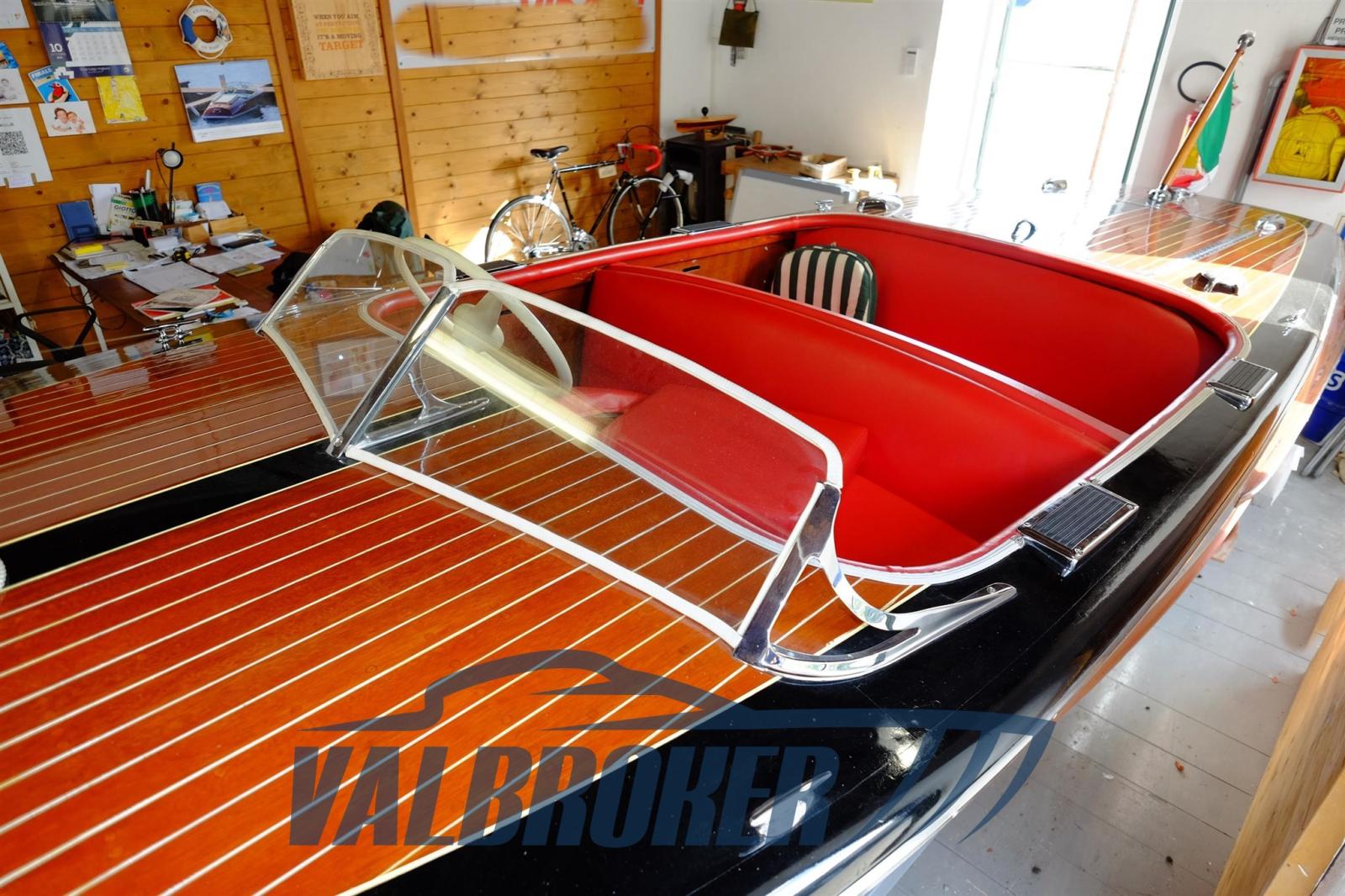 chris craft Wood