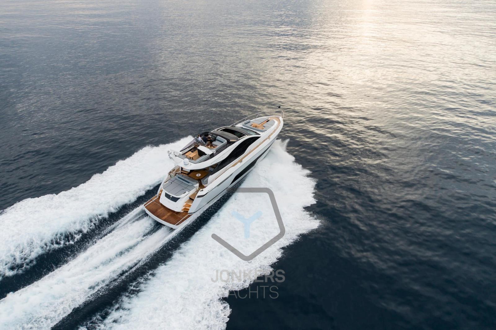 fairline Phantom 65