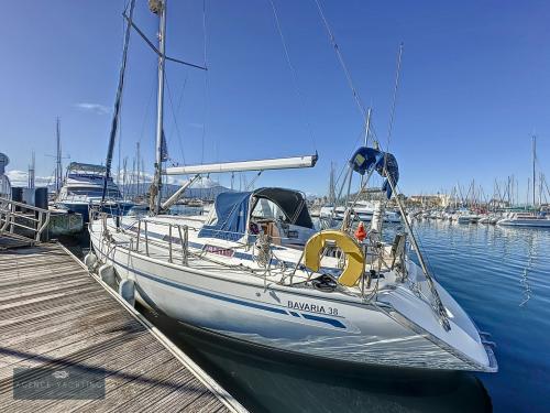 bavaria yachts 38