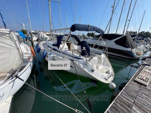 Bavaria yachts 37