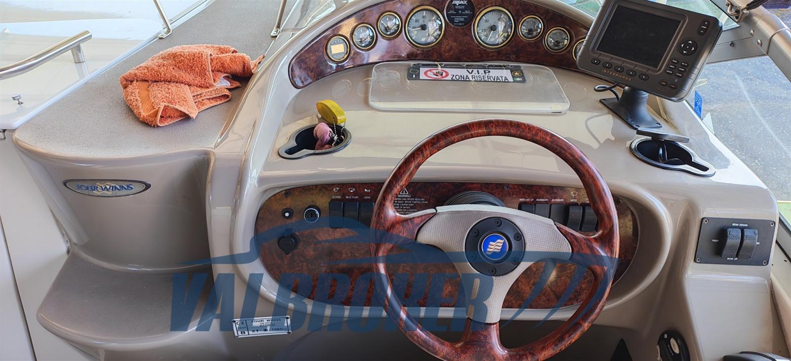 four winns Vista 248