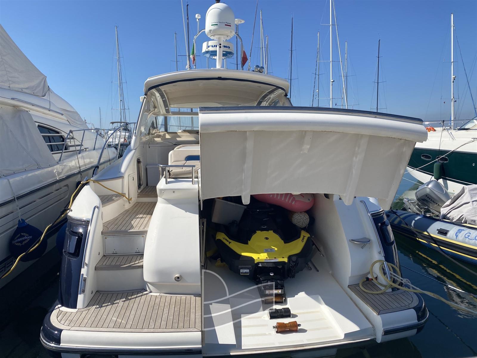 princess yachts V 48