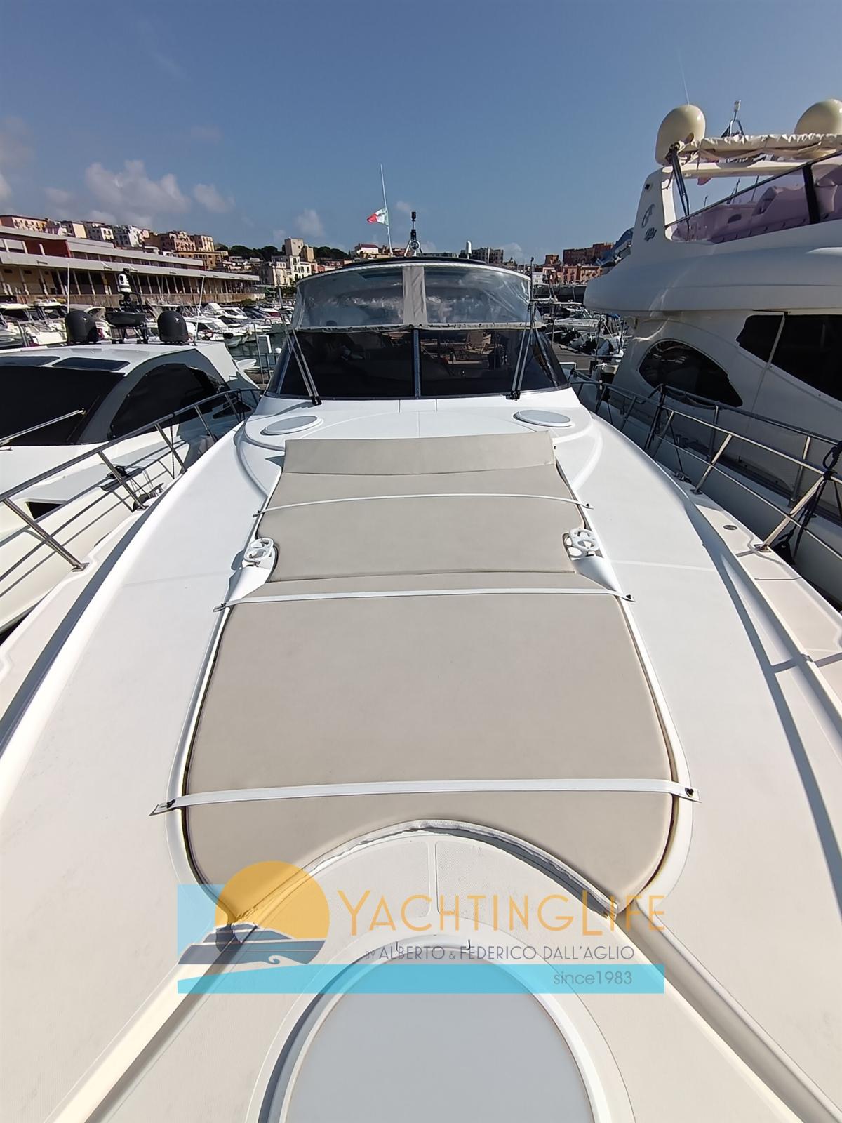 cruisers yachts 5470 express