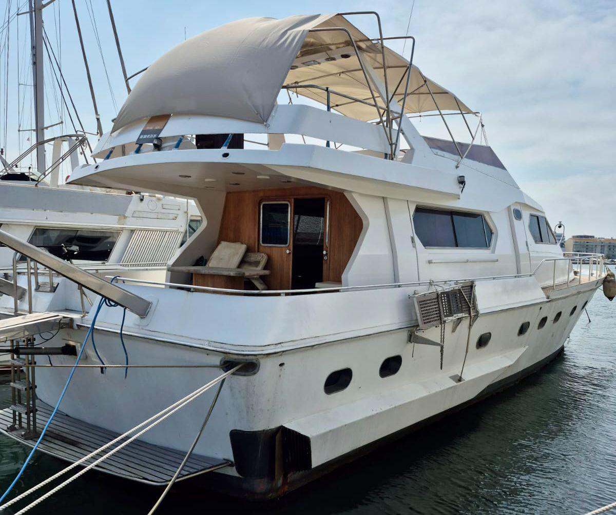 navar cantieri 20m fly