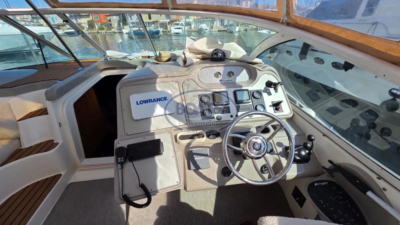 cruisers yachts Cruisers 440