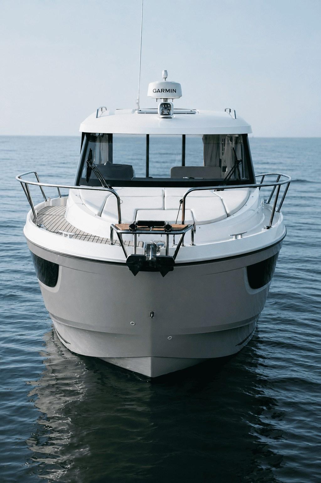 beneteau Antares 9 md.2025
