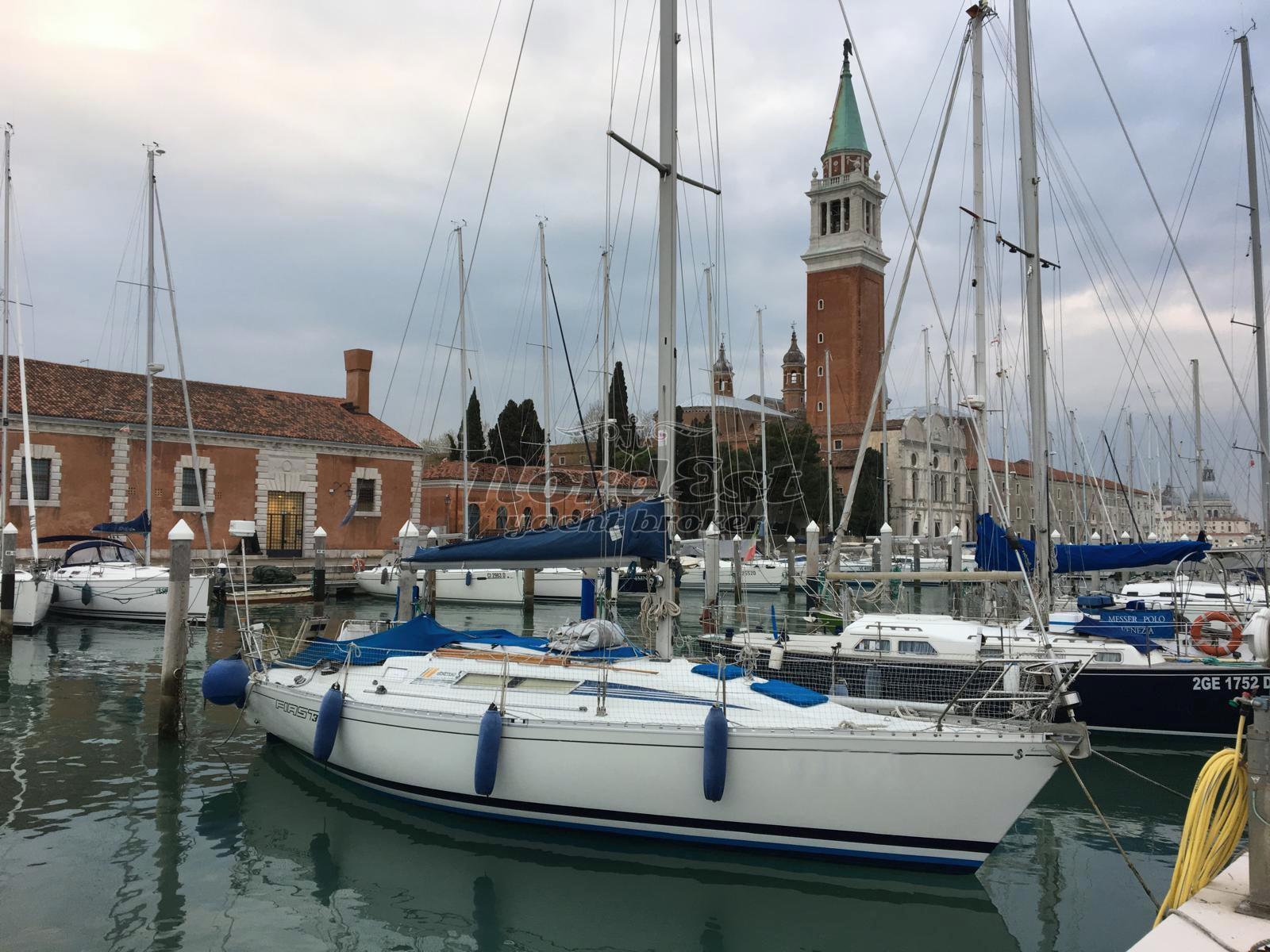 beneteau First 345