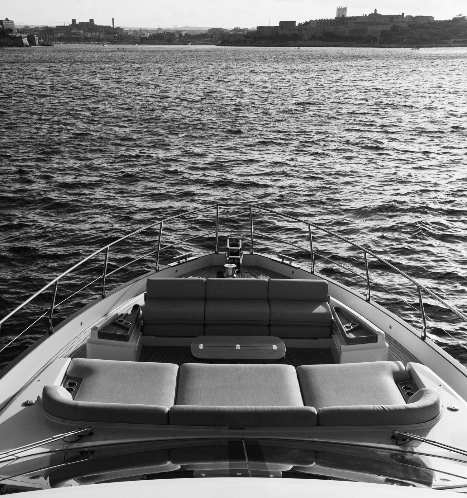 azimut Fly 68