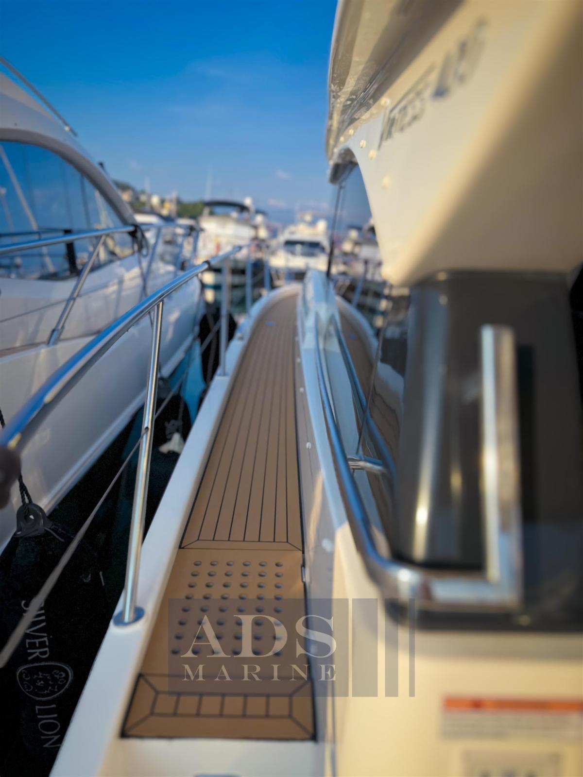 bavaria yachts Virtess 420 fly