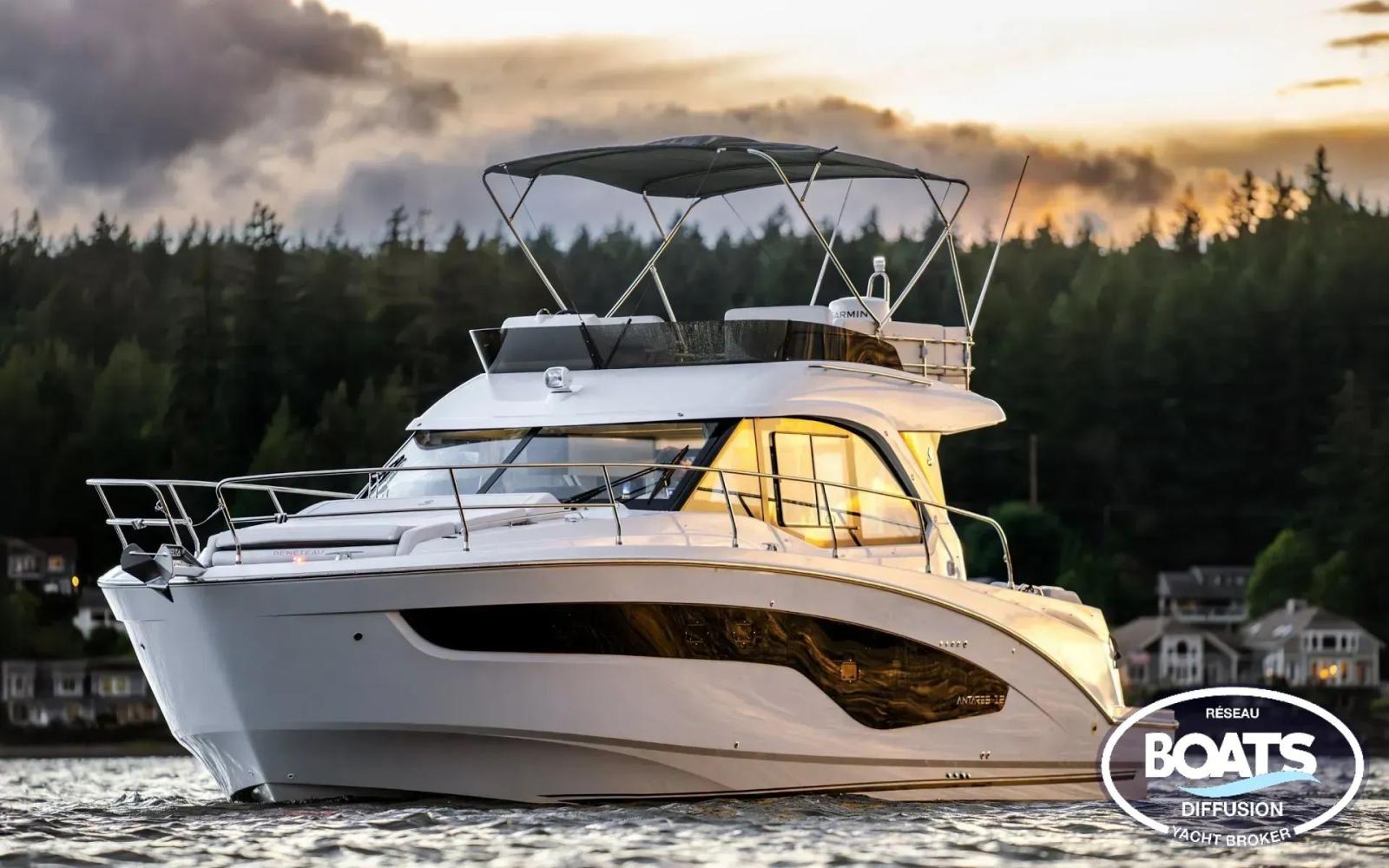 beneteau Antares 12 fly