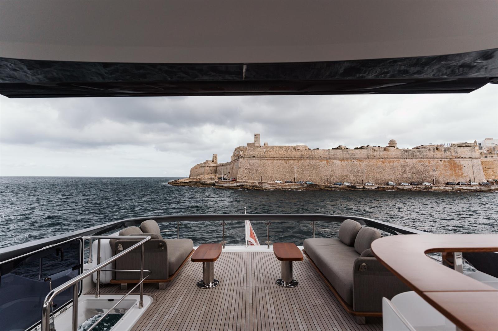 azimut 78 fly