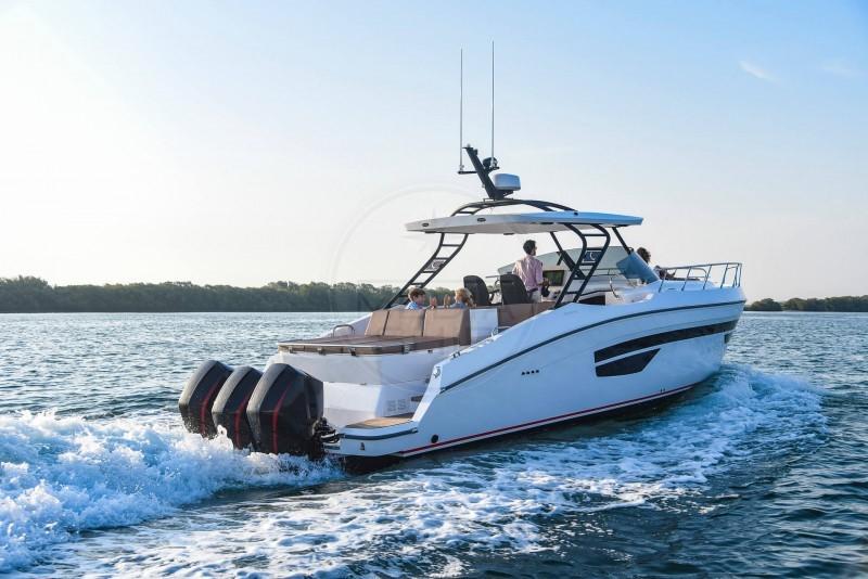 gulf craft Oryx 379